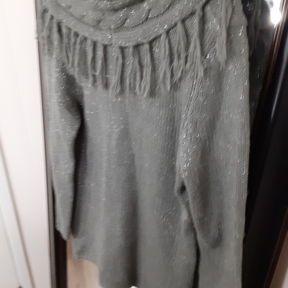 Notations Sweater - Picture 8 of 8